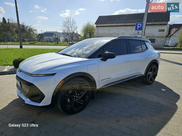 Белый Шевроле Equinox EV, объемом двигателя 0 л и пробегом 8 тыс. км за 31000 $, фото 8 на Automoto.ua
