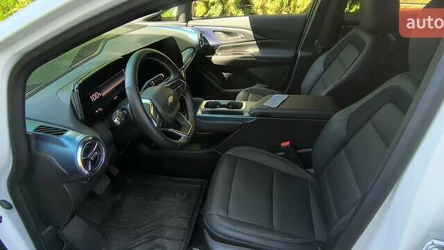 Белый Шевроле Equinox EV, объемом двигателя 0 л и пробегом 11 тыс. км за 31000 $, фото 26 на Automoto.ua