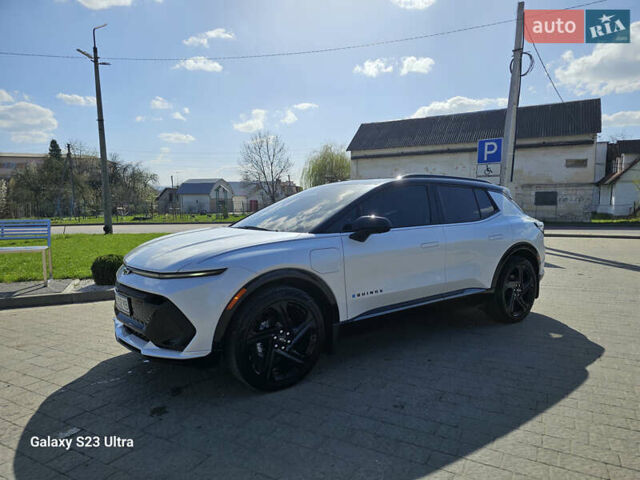 Белый Шевроле Equinox EV, объемом двигателя 0 л и пробегом 8 тыс. км за 31000 $, фото 5 на Automoto.ua