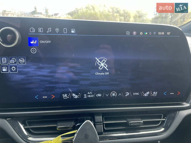 Белый Шевроле Equinox EV, объемом двигателя 0 л и пробегом 11 тыс. км за 30999 $, фото 43 на Automoto.ua