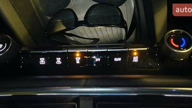 Белый Шевроле Equinox EV, объемом двигателя 0 л и пробегом 11 тыс. км за 31000 $, фото 31 на Automoto.ua