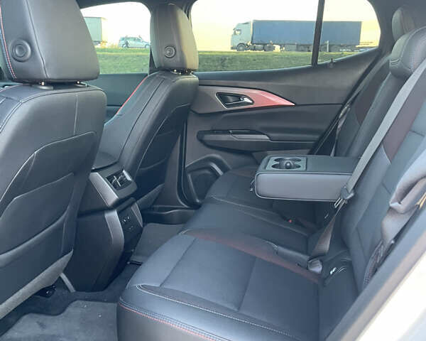 Белый Шевроле Equinox EV, объемом двигателя 0 л и пробегом 11 тыс. км за 30999 $, фото 31 на Automoto.ua