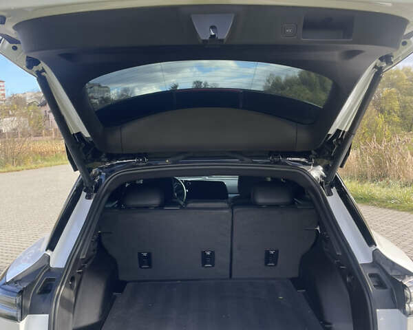 Белый Шевроле Equinox EV, объемом двигателя 0 л и пробегом 11 тыс. км за 30999 $, фото 24 на Automoto.ua