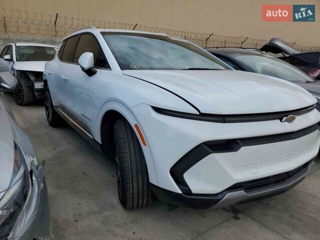 Белый Шевроле Equinox EV, объемом двигателя 0 л и пробегом 8 тыс. км за 21000 $, фото 2 на Automoto.ua