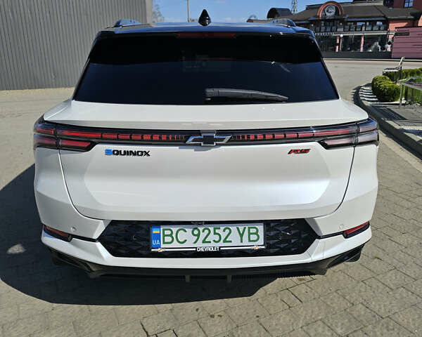 Белый Шевроле Equinox EV, объемом двигателя 0 л и пробегом 8 тыс. км за 31000 $, фото 6 на Automoto.ua