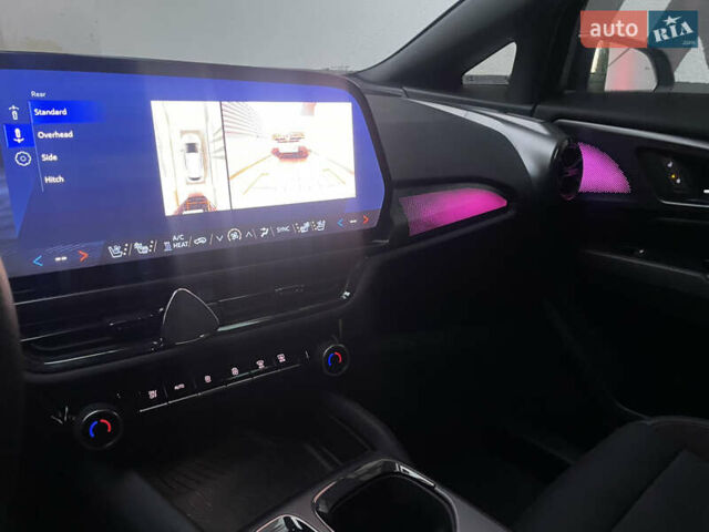 Белый Шевроле Equinox EV, объемом двигателя 0 л и пробегом 11 тыс. км за 30999 $, фото 49 на Automoto.ua