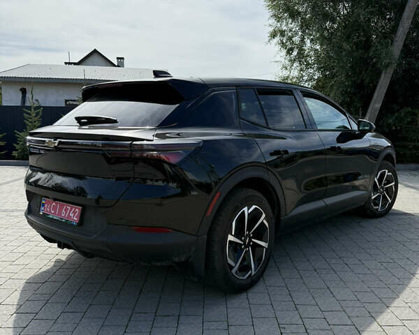 Черный Шевроле Equinox EV, объемом двигателя 0 л и пробегом 10 тыс. км за 29499 $, фото 3 на Automoto.ua
