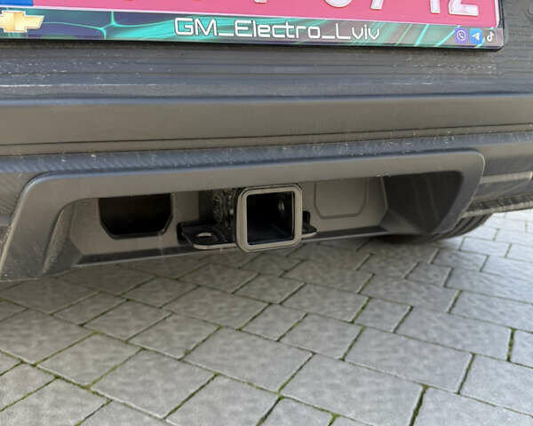 Черный Шевроле Equinox EV, объемом двигателя 0 л и пробегом 10 тыс. км за 29499 $, фото 24 на Automoto.ua