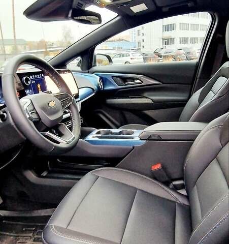 Черный Шевроле Equinox EV, объемом двигателя 0 л и пробегом 2 тыс. км за 31900 $, фото 6 на Automoto.ua