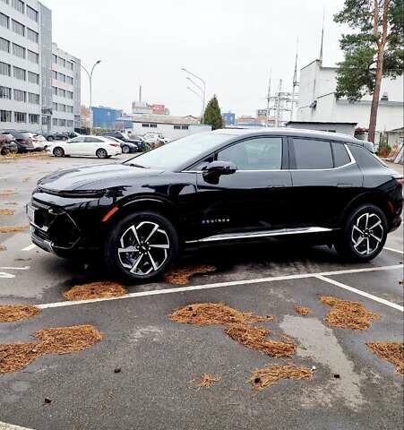 Черный Шевроле Equinox EV, объемом двигателя 0 л и пробегом 2 тыс. км за 31900 $, фото 3 на Automoto.ua