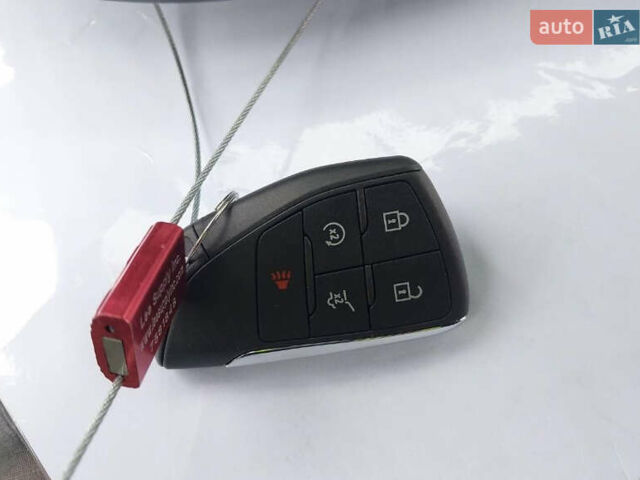 Серый Шевроле Equinox EV, объемом двигателя 0 л и пробегом 9 тыс. км за 25000 $, фото 10 на Automoto.ua