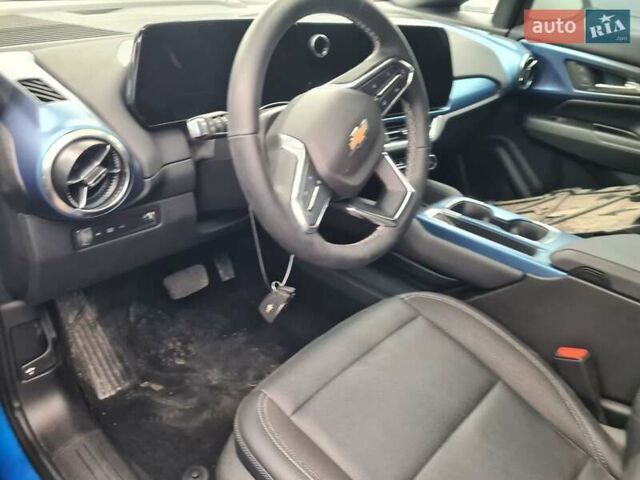 Синий Шевроле Equinox EV, объемом двигателя 0 л и пробегом 8 тыс. км за 19950 $, фото 5 на Automoto.ua