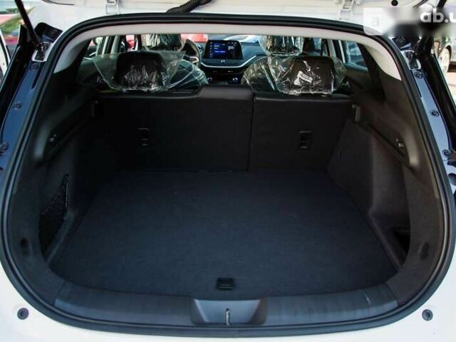 Шевроле Menlo, объемом двигателя 0 л и пробегом 1 тыс. км за 26999 $, фото 23 на Automoto.ua