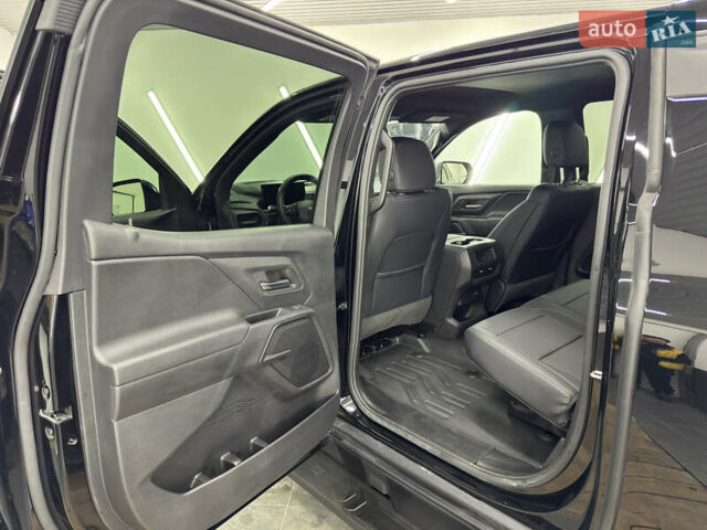 Чорний Шевроле Silverado EV, об'ємом двигуна 0 л та пробігом 8 тис. км за 67000 $, фото 20 на Automoto.ua
