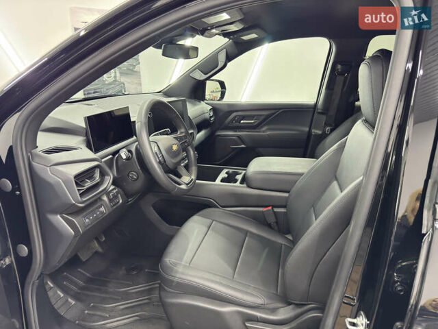 Чорний Шевроле Silverado EV, об'ємом двигуна 0 л та пробігом 8 тис. км за 67000 $, фото 18 на Automoto.ua