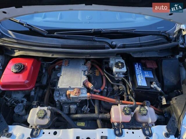 Белый Шевроле Spark EV, объемом двигателя 0 л и пробегом 82 тыс. км за 6500 $, фото 13 на Automoto.ua