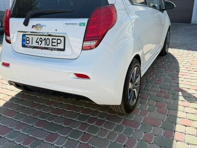 Білий Шевроле Spark EV, об'ємом двигуна 0 л та пробігом 119 тис. км за 7200 $, фото 4 на Automoto.ua