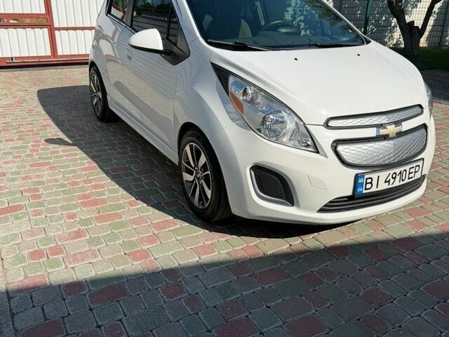Білий Шевроле Spark EV, об'ємом двигуна 0 л та пробігом 119 тис. км за 7200 $, фото 1 на Automoto.ua
