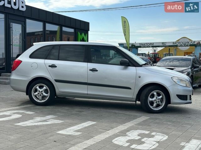 Белый Шевроле Spark EV, объемом двигателя 0 л и пробегом 93 тыс. км за 5999 $, фото 3 на Automoto.ua