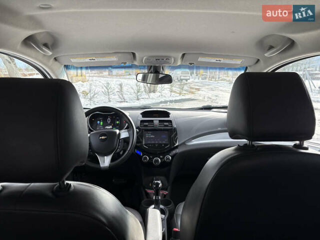 Черный Шевроле Spark EV, объемом двигателя 0 л и пробегом 90 тыс. км за 5999 $, фото 23 на Automoto.ua