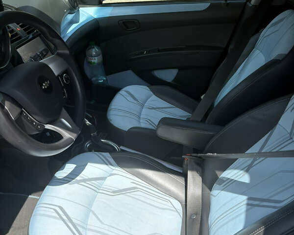 Чорний Шевроле Spark EV, об'ємом двигуна 0 л та пробігом 97 тис. км за 5500 $, фото 6 на Automoto.ua