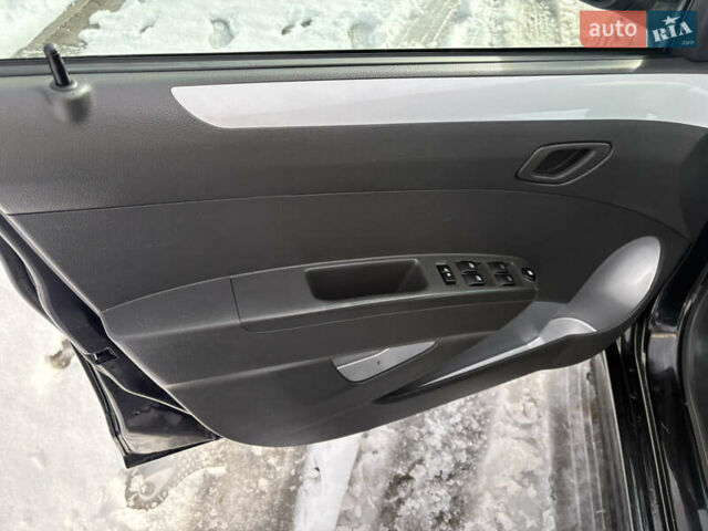 Черный Шевроле Spark EV, объемом двигателя 0 л и пробегом 90 тыс. км за 5999 $, фото 24 на Automoto.ua