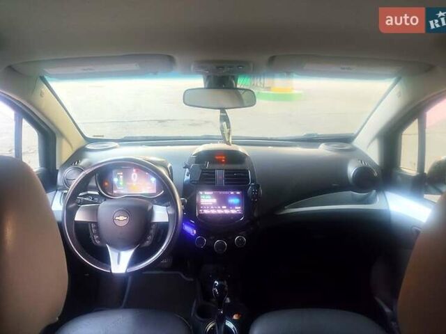 Чорний Шевроле Spark EV, об'ємом двигуна 0 л та пробігом 79 тис. км за 8600 $, фото 4 на Automoto.ua
