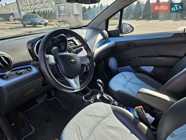 Черный Шевроле Spark EV, объемом двигателя 0 л и пробегом 95 тыс. км за 7300 $, фото 13 на Automoto.ua