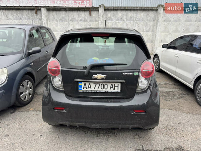 Черный Шевроле Spark EV, объемом двигателя 0 л и пробегом 106 тыс. км за 6400 $, фото 4 на Automoto.ua