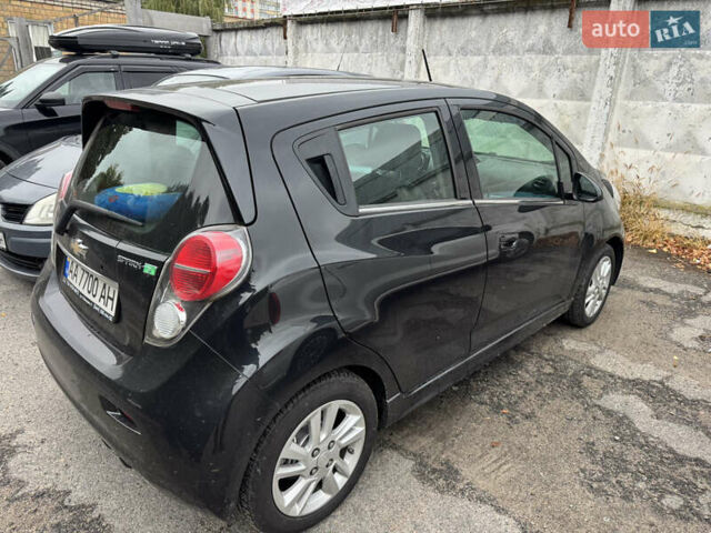 Черный Шевроле Spark EV, объемом двигателя 0 л и пробегом 106 тыс. км за 6400 $, фото 3 на Automoto.ua