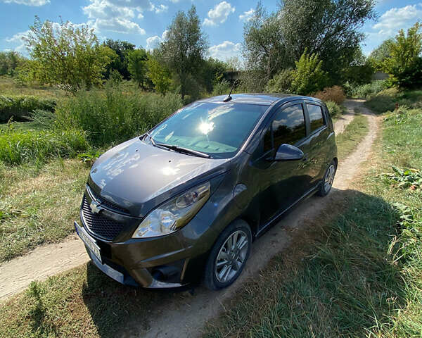 Сірий Шевроле Spark EV, об'ємом двигуна 0 л та пробігом 70 тис. км за 8500 $, фото 20 на Automoto.ua