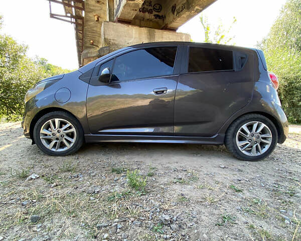 Сірий Шевроле Spark EV, об'ємом двигуна 0 л та пробігом 70 тис. км за 8500 $, фото 48 на Automoto.ua
