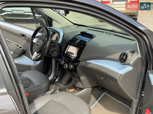 Серый Шевроле Spark EV, объемом двигателя 0 л и пробегом 120 тыс. км за 6500 $, фото 7 на Automoto.ua