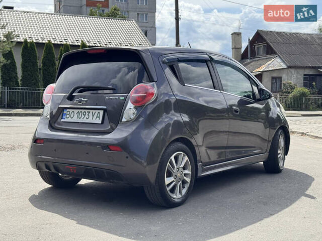 Серый Шевроле Spark EV, объемом двигателя 0 л и пробегом 120 тыс. км за 6500 $, фото 29 на Automoto.ua