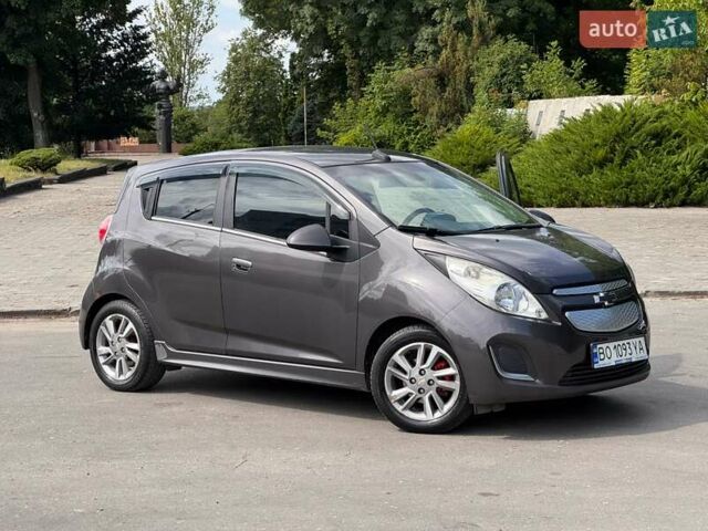 Серый Шевроле Spark EV, объемом двигателя 0 л и пробегом 120 тыс. км за 6500 $, фото 6 на Automoto.ua