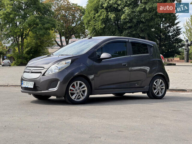 Серый Шевроле Spark EV, объемом двигателя 0 л и пробегом 120 тыс. км за 6500 $, фото 4 на Automoto.ua