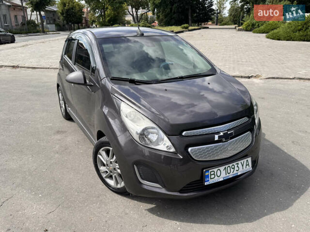 Серый Шевроле Spark EV, объемом двигателя 0 л и пробегом 120 тыс. км за 6500 $, фото 22 на Automoto.ua