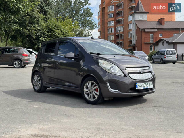 Серый Шевроле Spark EV, объемом двигателя 0 л и пробегом 120 тыс. км за 6500 $, фото 25 на Automoto.ua
