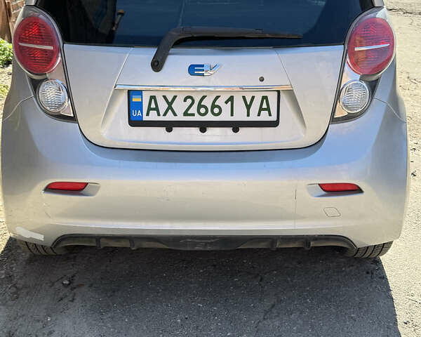 Сірий Шевроле Spark EV, об'ємом двигуна 0 л та пробігом 131 тис. км за 6300 $, фото 4 на Automoto.ua