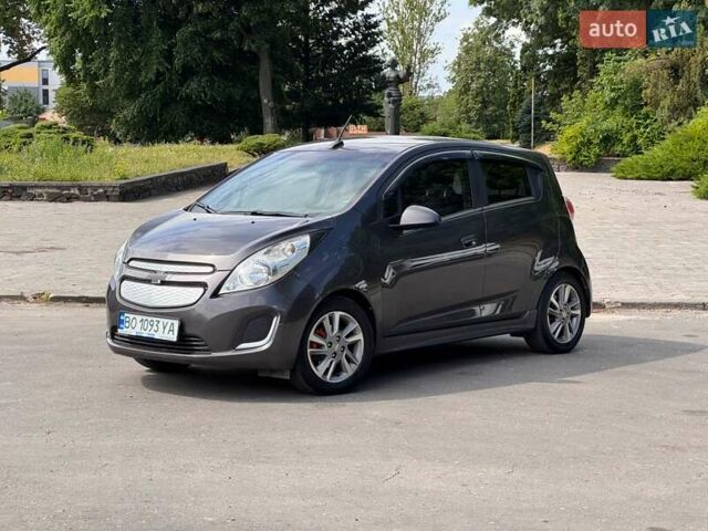 Серый Шевроле Spark EV, объемом двигателя 0 л и пробегом 120 тыс. км за 6500 $, фото 5 на Automoto.ua
