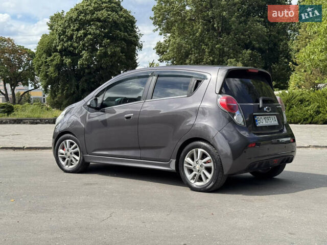 Серый Шевроле Spark EV, объемом двигателя 0 л и пробегом 120 тыс. км за 6500 $, фото 34 на Automoto.ua