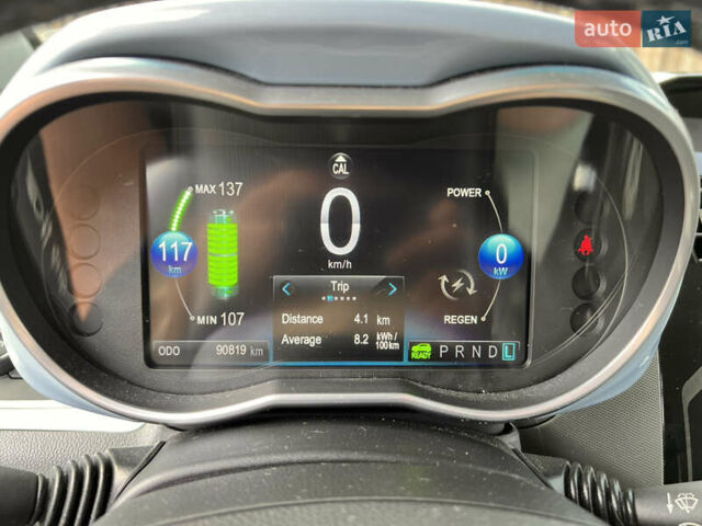 Серый Шевроле Spark EV, объемом двигателя 0 л и пробегом 90 тыс. км за 8000 $, фото 4 на Automoto.ua