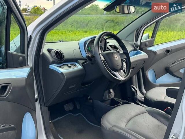 Сірий Шевроле Spark EV, об'ємом двигуна 0 л та пробігом 88 тис. км за 6300 $, фото 15 на Automoto.ua