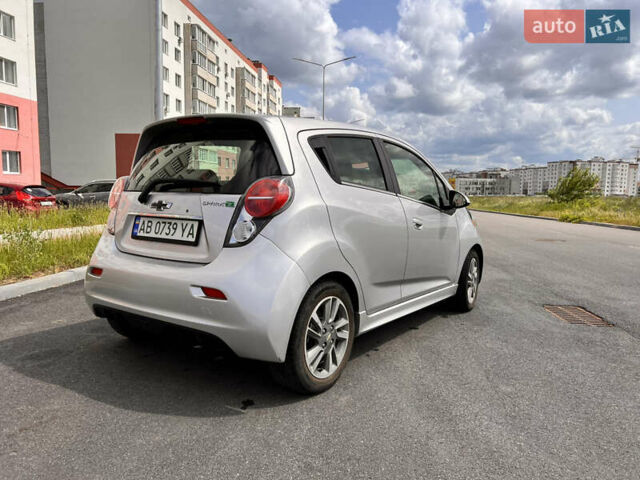 Серый Шевроле Spark EV, объемом двигателя 0 л и пробегом 90 тыс. км за 8000 $, фото 1 на Automoto.ua