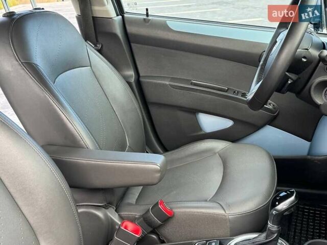 Сірий Шевроле Spark EV, об'ємом двигуна 0 л та пробігом 88 тис. км за 6300 $, фото 12 на Automoto.ua