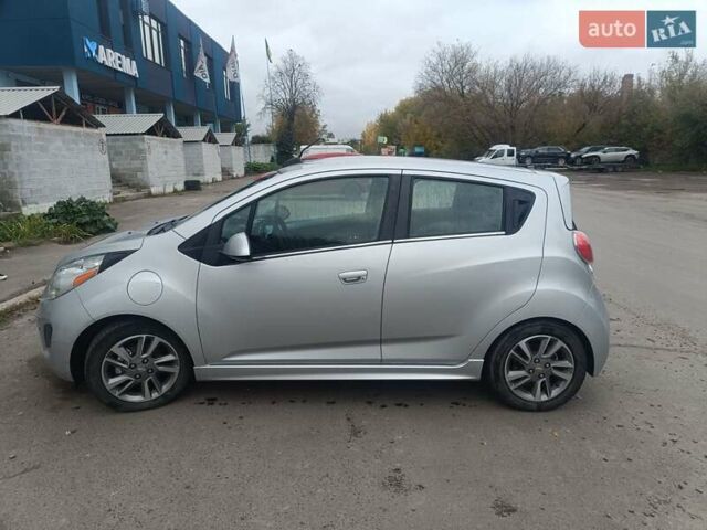 Серый Шевроле Spark EV, объемом двигателя 0 л и пробегом 93 тыс. км за 6100 $, фото 5 на Automoto.ua