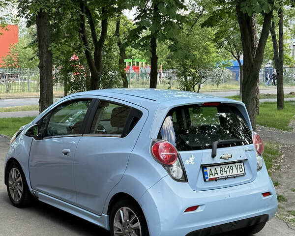 Синій Шевроле Spark EV, об'ємом двигуна 0 л та пробігом 132 тис. км за 5700 $, фото 3 на Automoto.ua