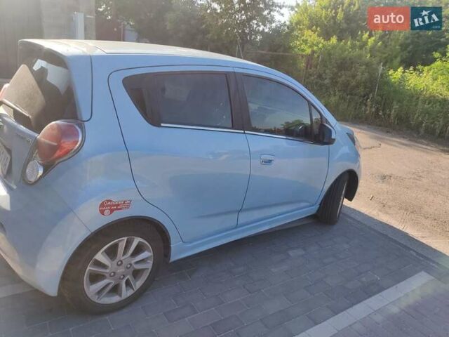 Синій Шевроле Spark EV, об'ємом двигуна 0 л та пробігом 129 тис. км за 6000 $, фото 6 на Automoto.ua