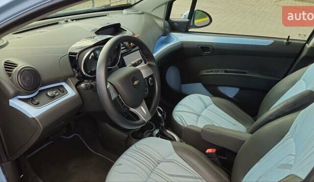 Синий Шевроле Spark EV, объемом двигателя 0 л и пробегом 44 тыс. км за 8300 $, фото 29 на Automoto.ua