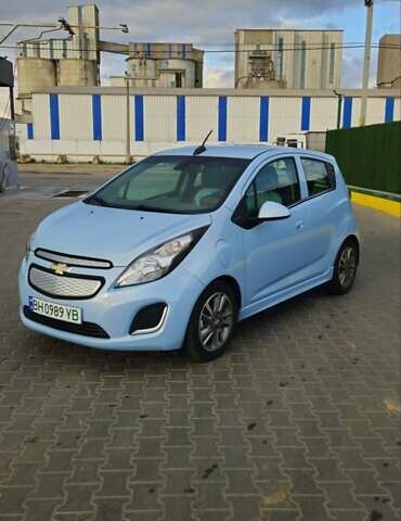 Синий Шевроле Spark EV, объемом двигателя 0 л и пробегом 44 тыс. км за 8300 $, фото 6 на Automoto.ua